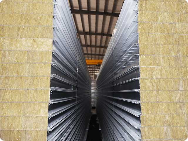 High-density rock wool core material for acoustic sandwich panels